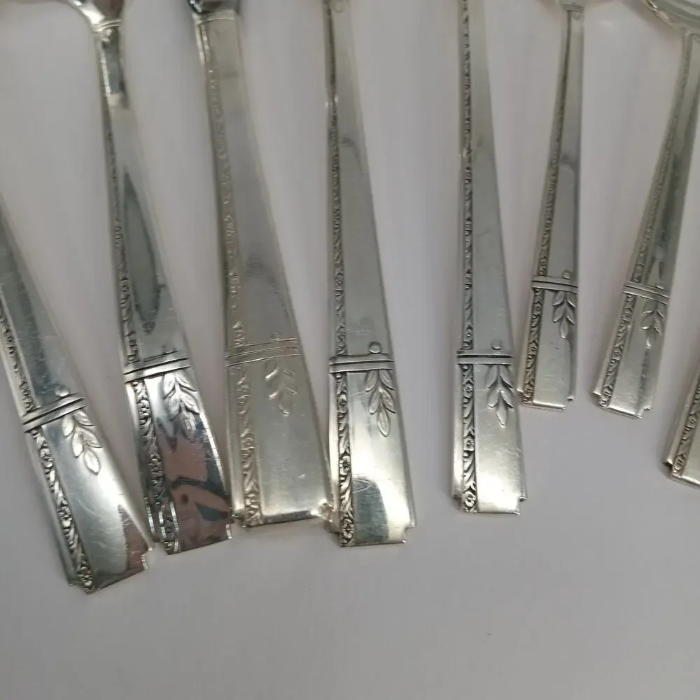11X Serving Oneida Prestige GRENOBLE Silverplate Spoons Fork Spreaders Ladle Slo